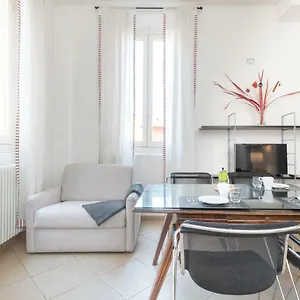  Daire Residenza Ariosto By İtalya